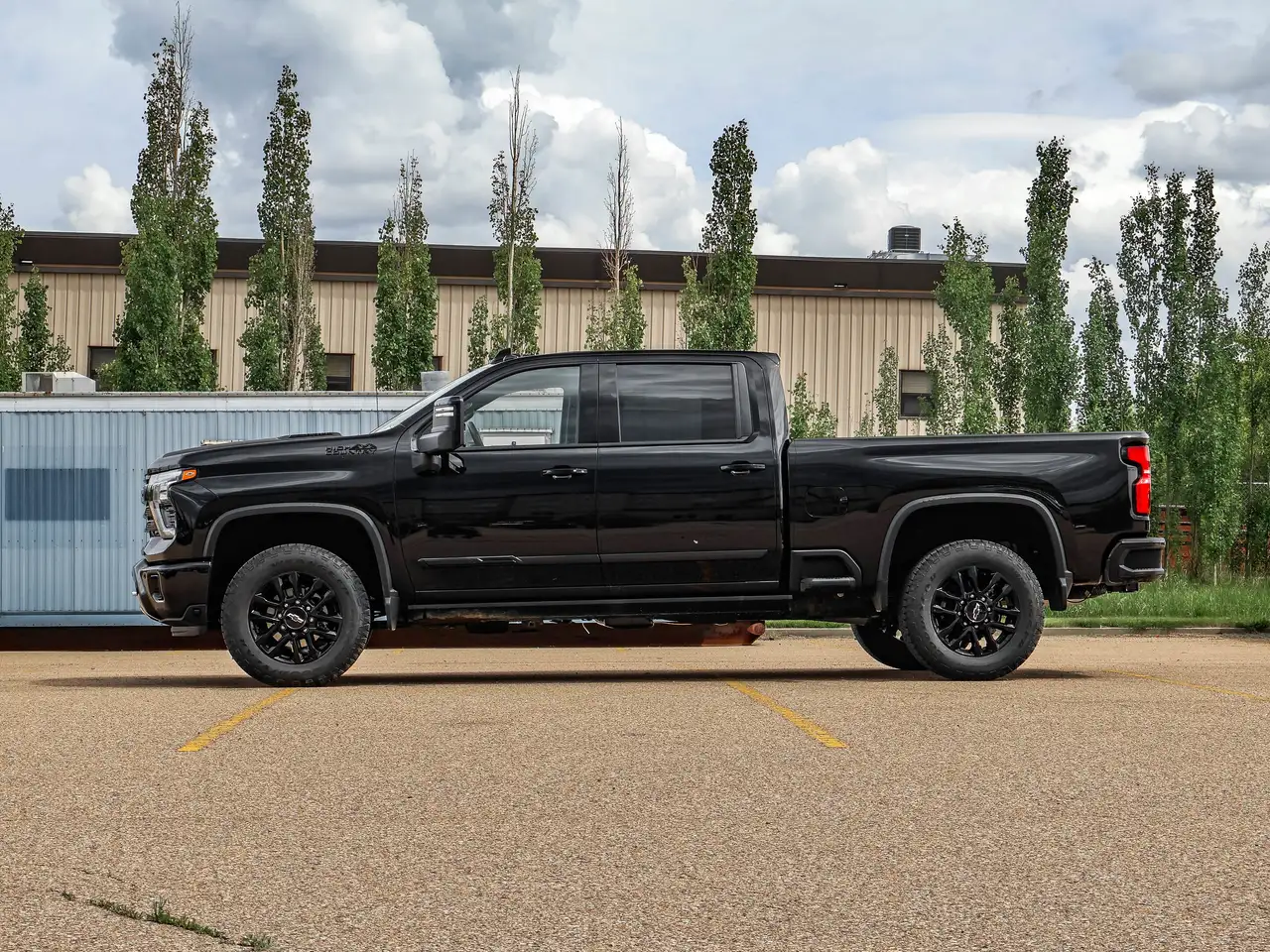 Chevrolet Silverado 3500 photo Chevrolet Silverado 3500
