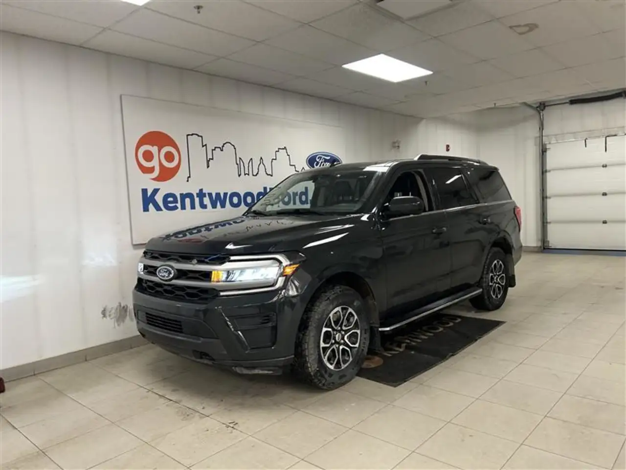 Ford Expedition снимка Ford Expedition