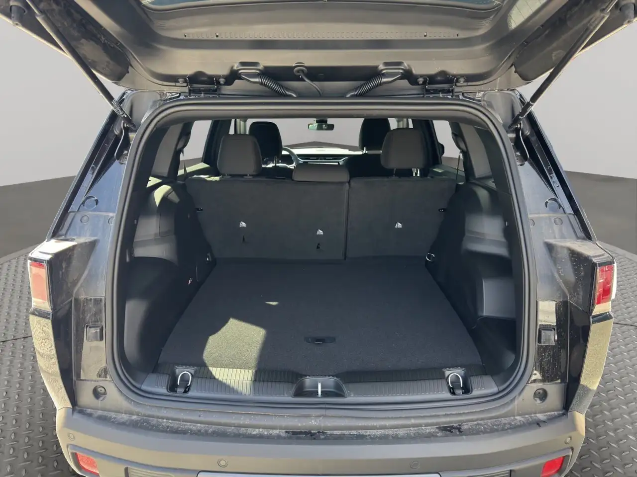 Jeep Cherokee photo Jeep Cherokee
