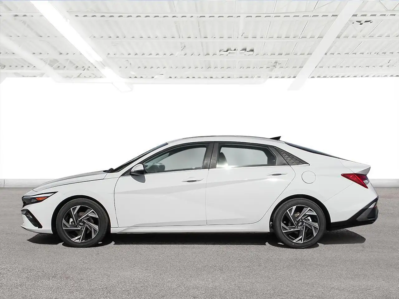 Hyundai ELANTRA fotografie Hyundai ELANTRA