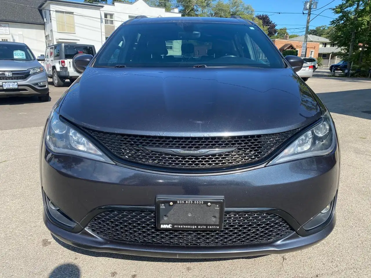 Chrysler Pacifica photo Chrysler Pacifica