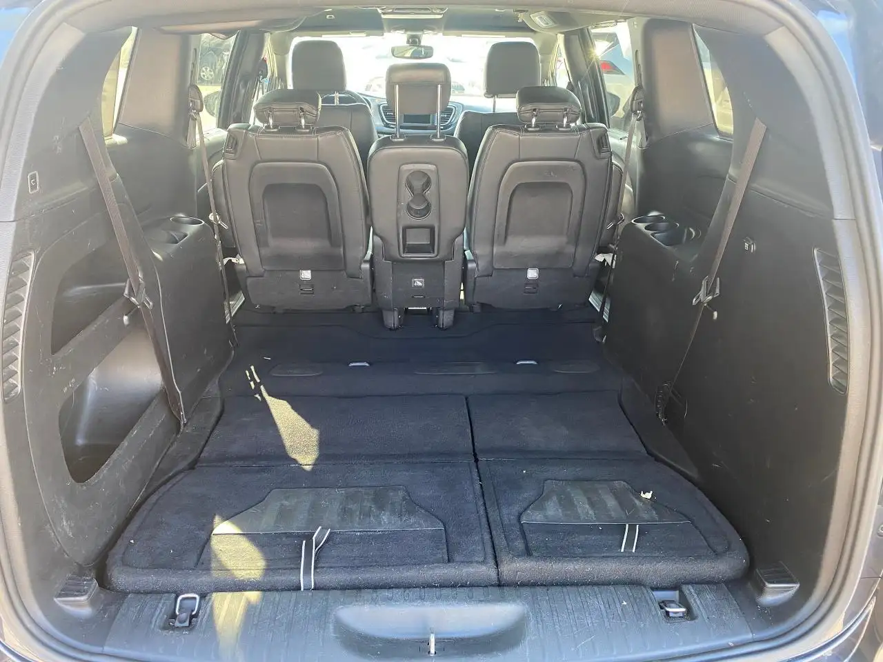Chrysler Pacifica photo Chrysler Pacifica