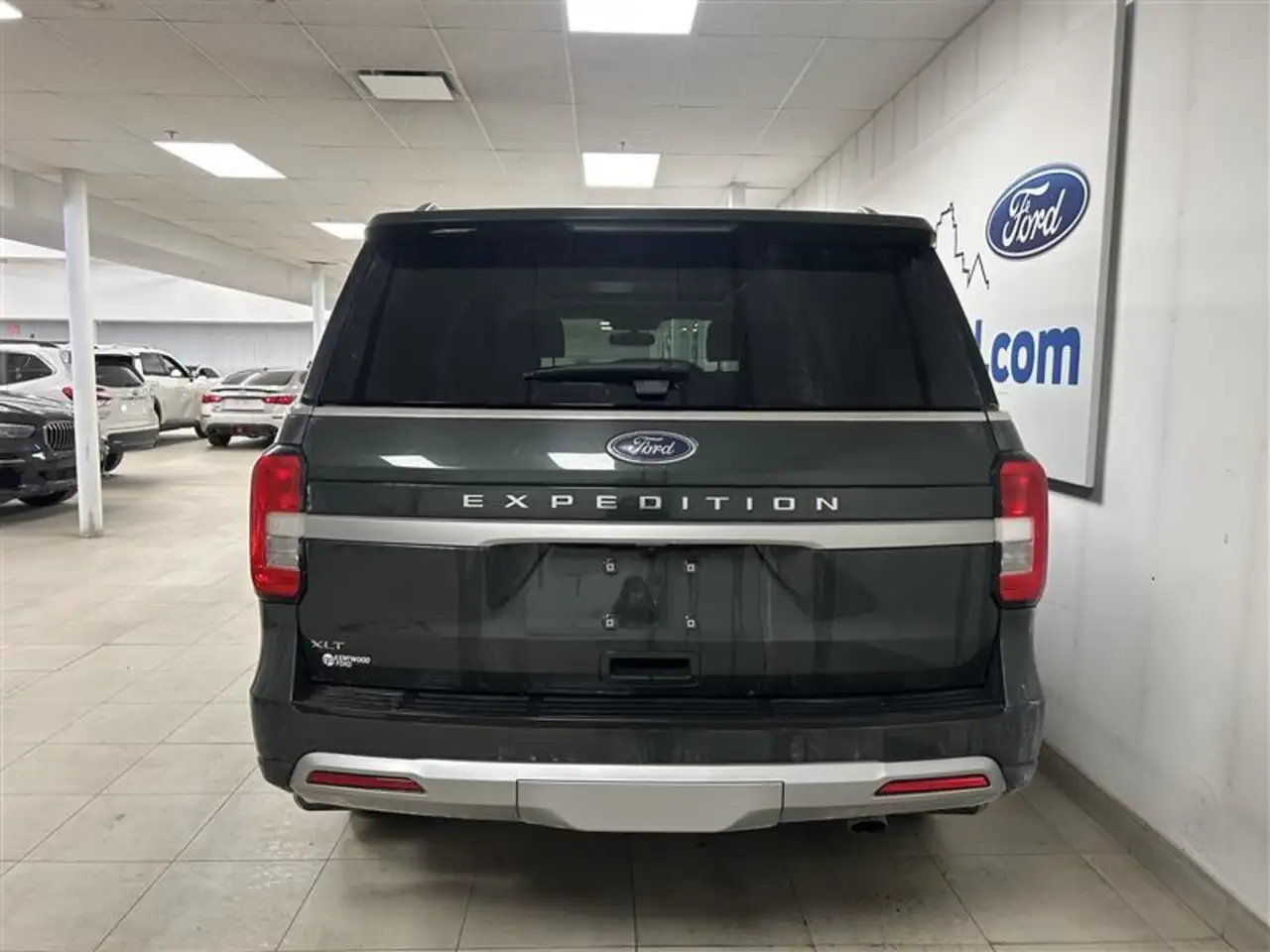 Ford Expedition снимка Ford Expedition