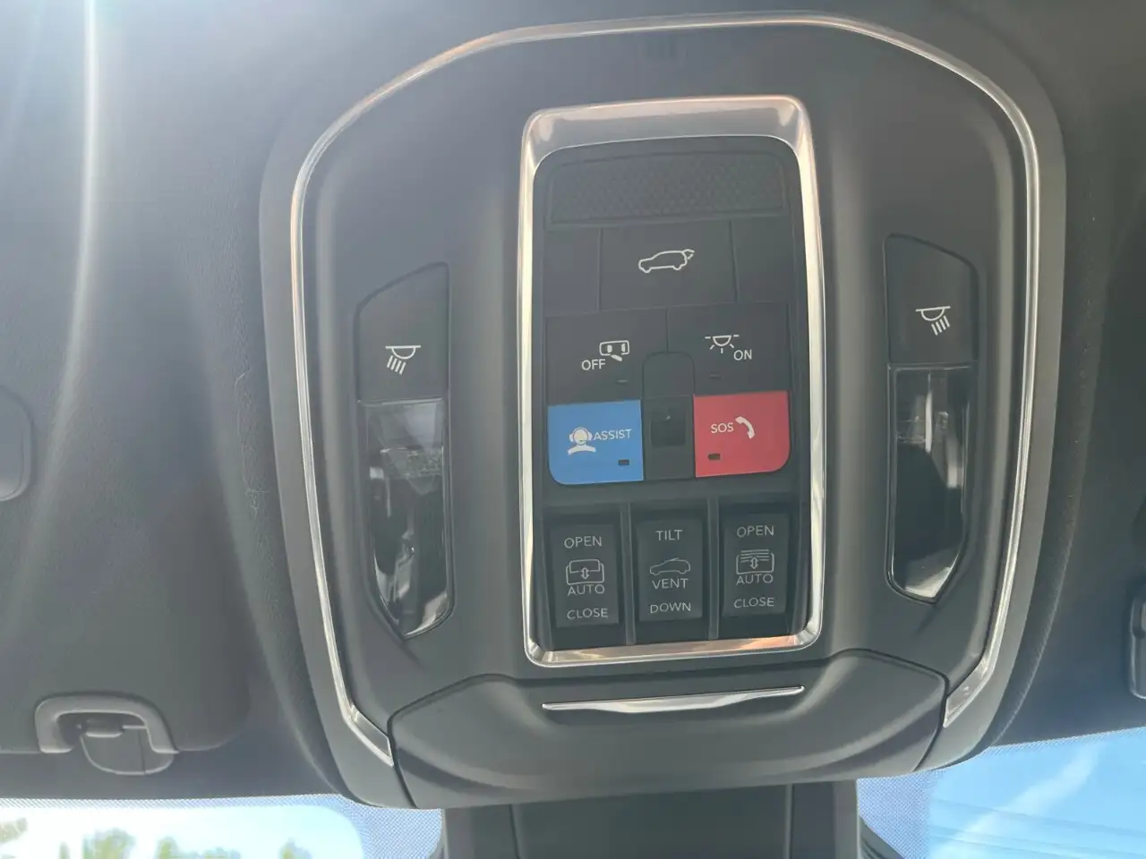 Jeep Cherokee photo Jeep Cherokee