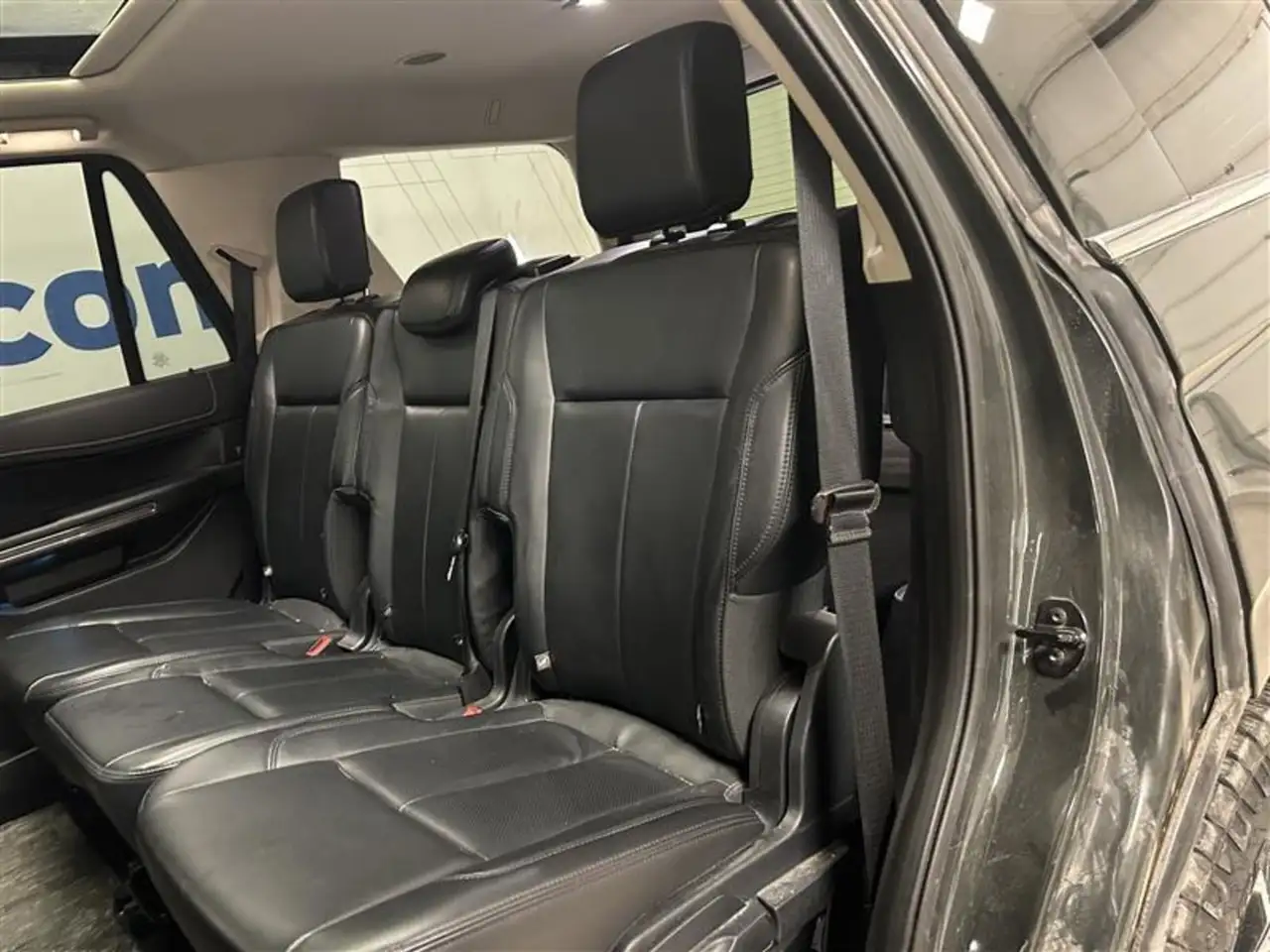 Ford Expedition снимка Ford Expedition