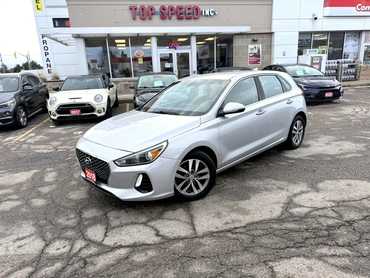 Hyundai ELANTRA снимка Hyundai ELANTRA