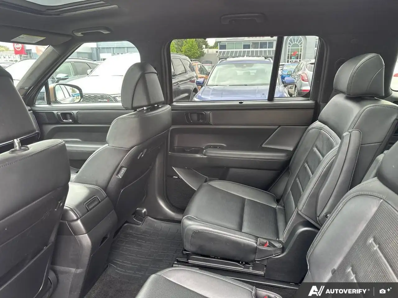 Hyundai SANTA FE снимка Hyundai SANTA FE