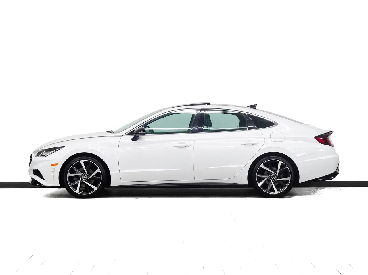 Hyundai SONATA снимка Hyundai SONATA