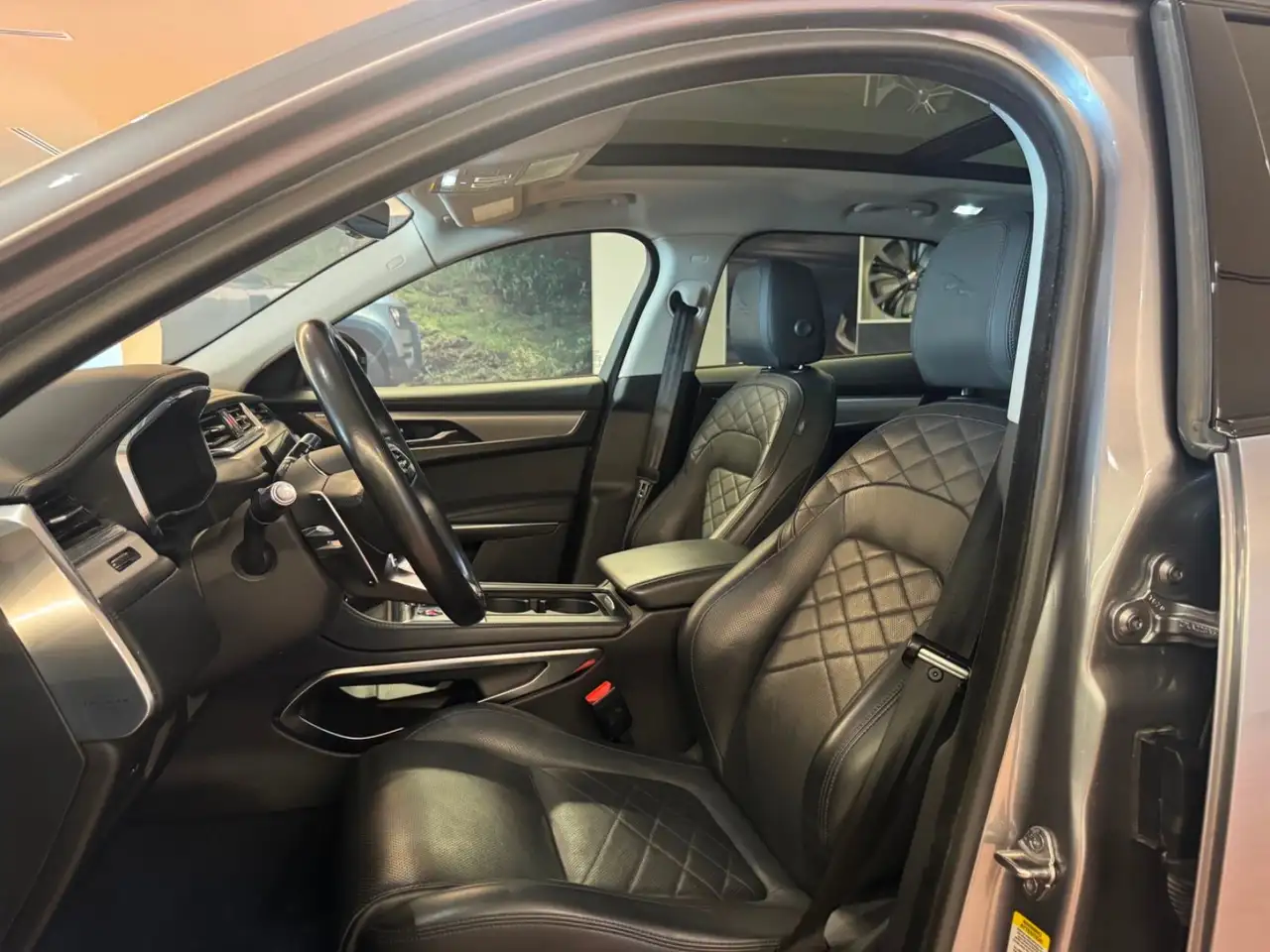 Jaguar F-Pace fotografie Jaguar F-Pace
