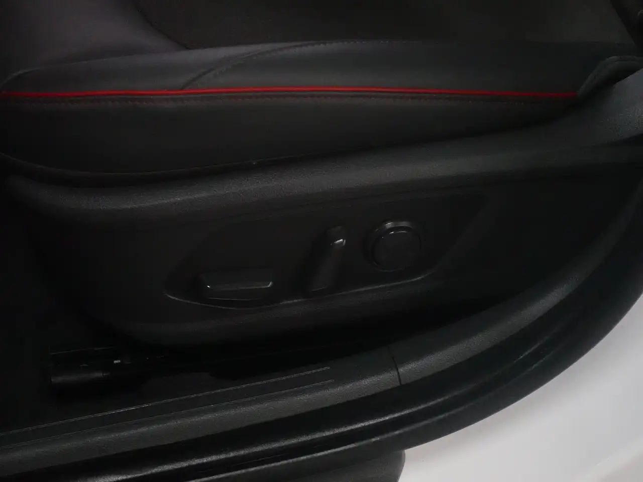 Hyundai SONATA снимка Hyundai SONATA