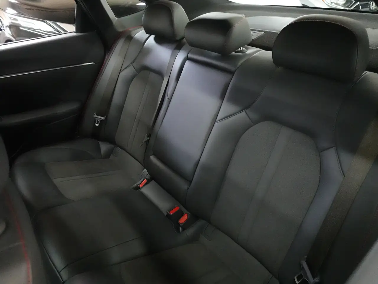 Hyundai SONATA снимка Hyundai SONATA