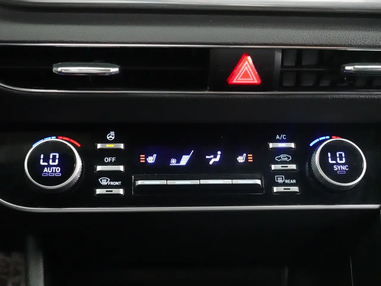 Hyundai SONATA снимка Hyundai SONATA