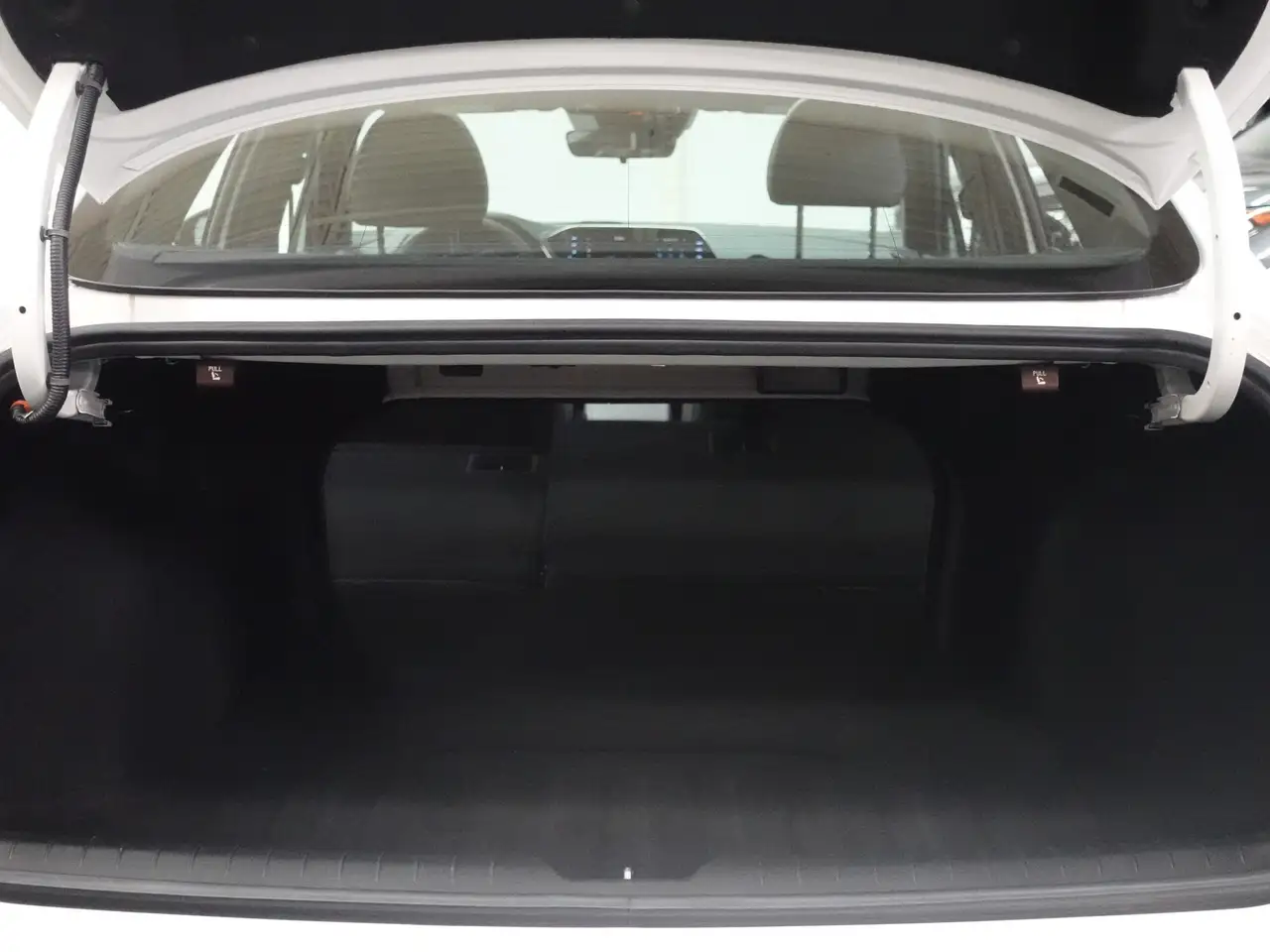 Hyundai SONATA снимка Hyundai SONATA