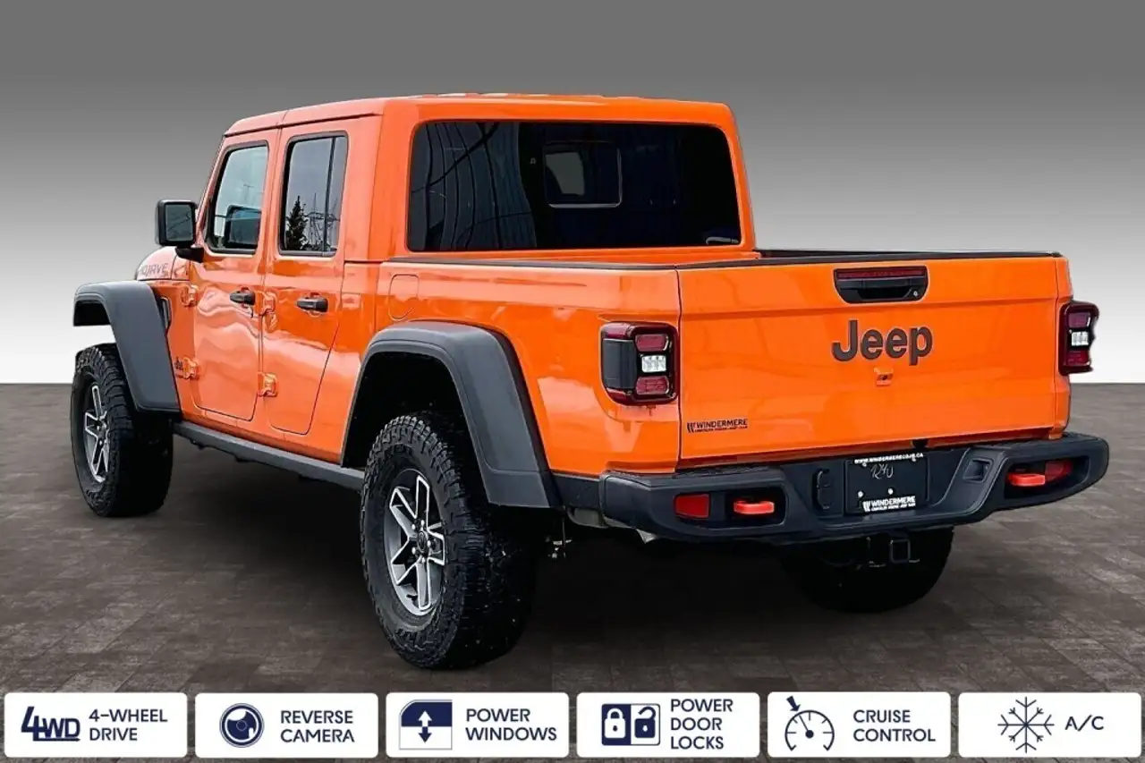 Jeep Gladiator photo Jeep Gladiator