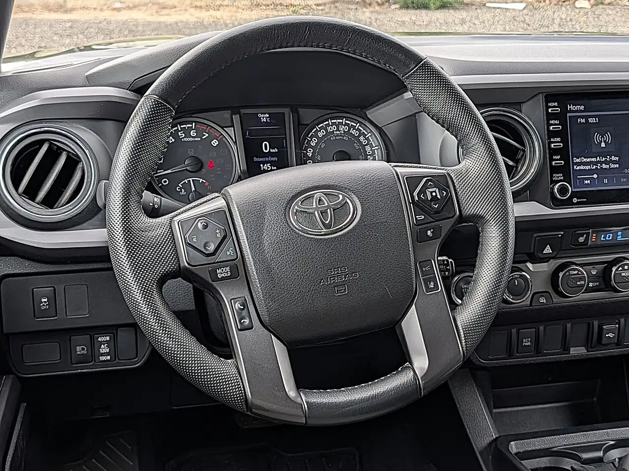 Toyota Tacoma снимка Toyota Tacoma