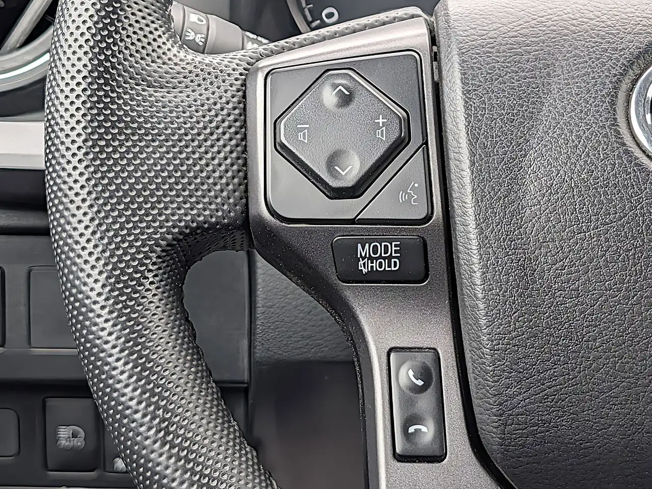 Toyota Tacoma снимка Toyota Tacoma