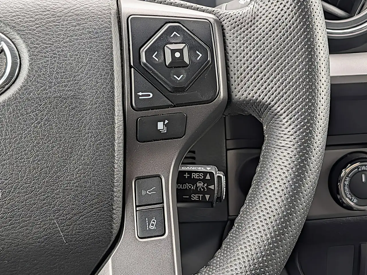 Toyota Tacoma снимка Toyota Tacoma
