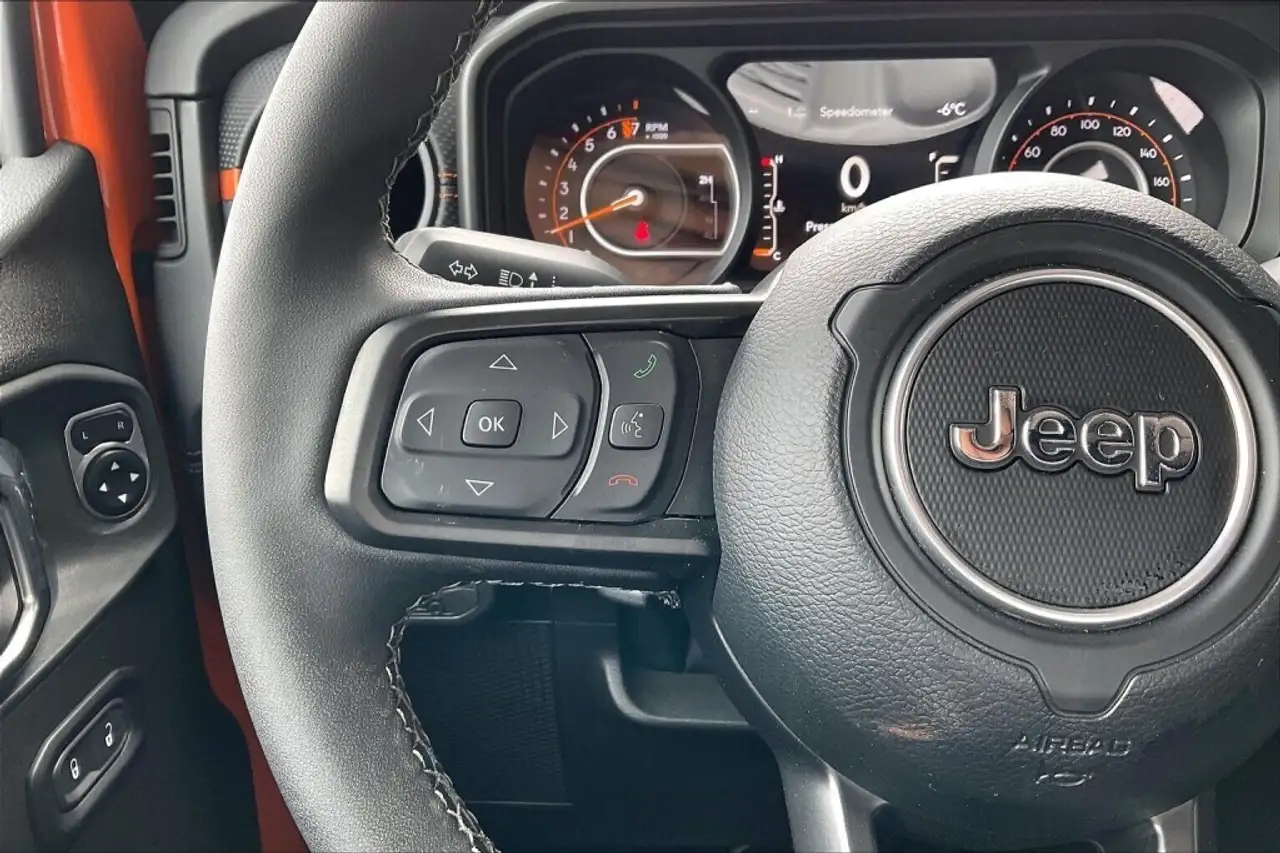 Jeep Gladiator photo Jeep Gladiator