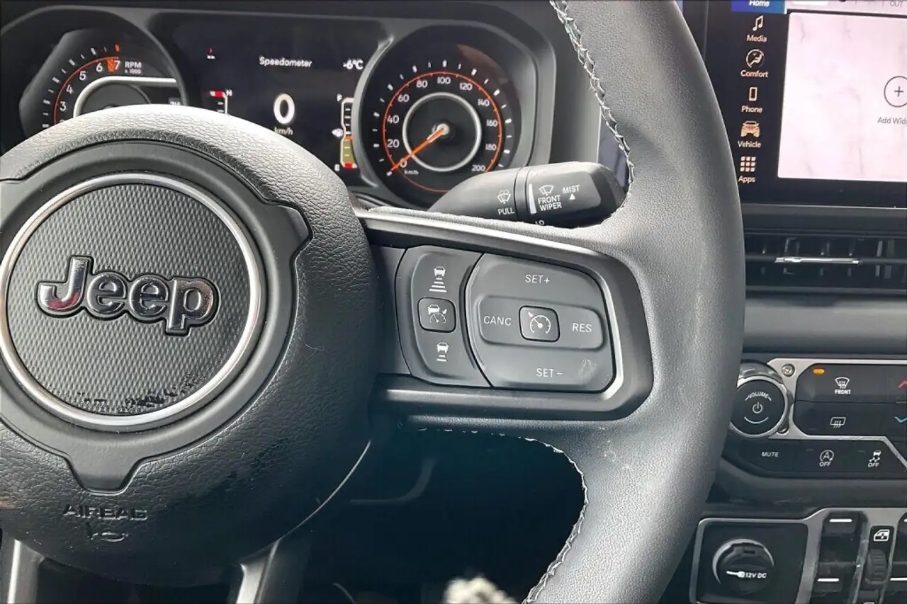Jeep Gladiator photo Jeep Gladiator