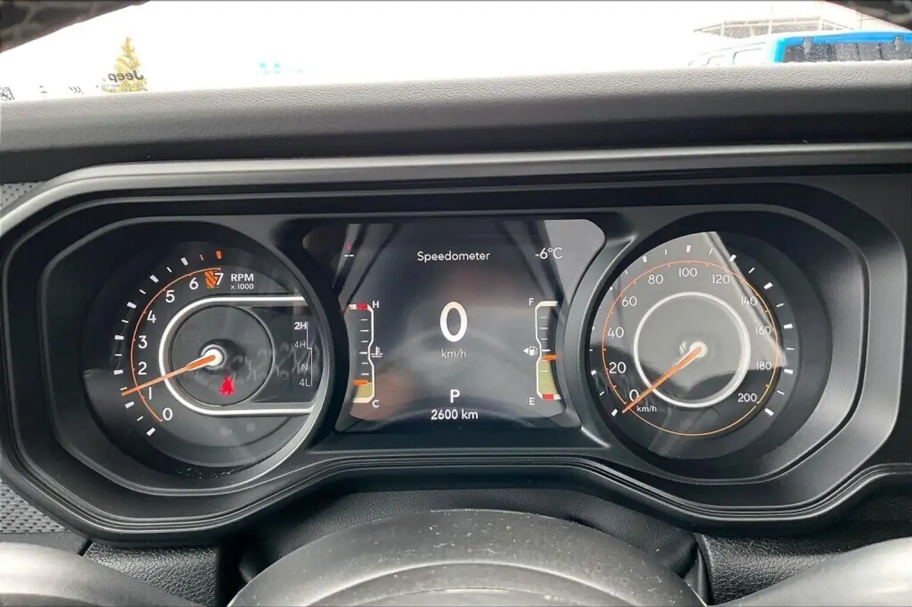Jeep Gladiator photo Jeep Gladiator