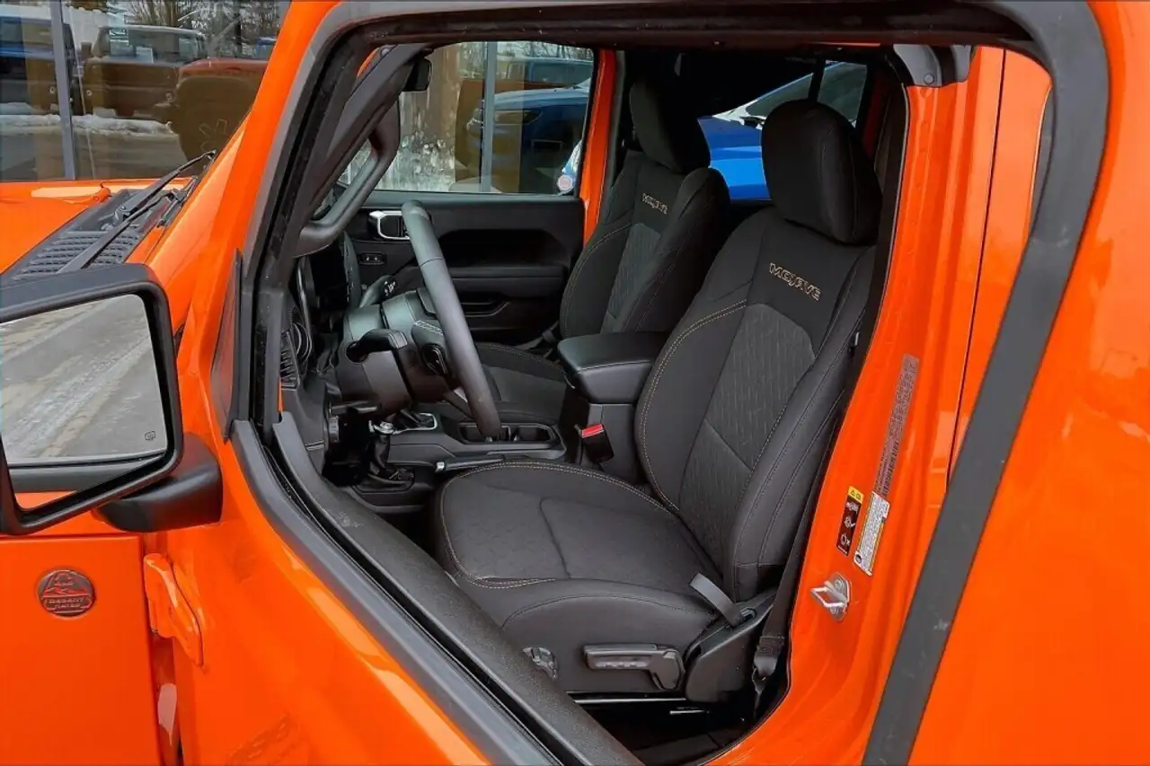 Jeep Gladiator photo Jeep Gladiator