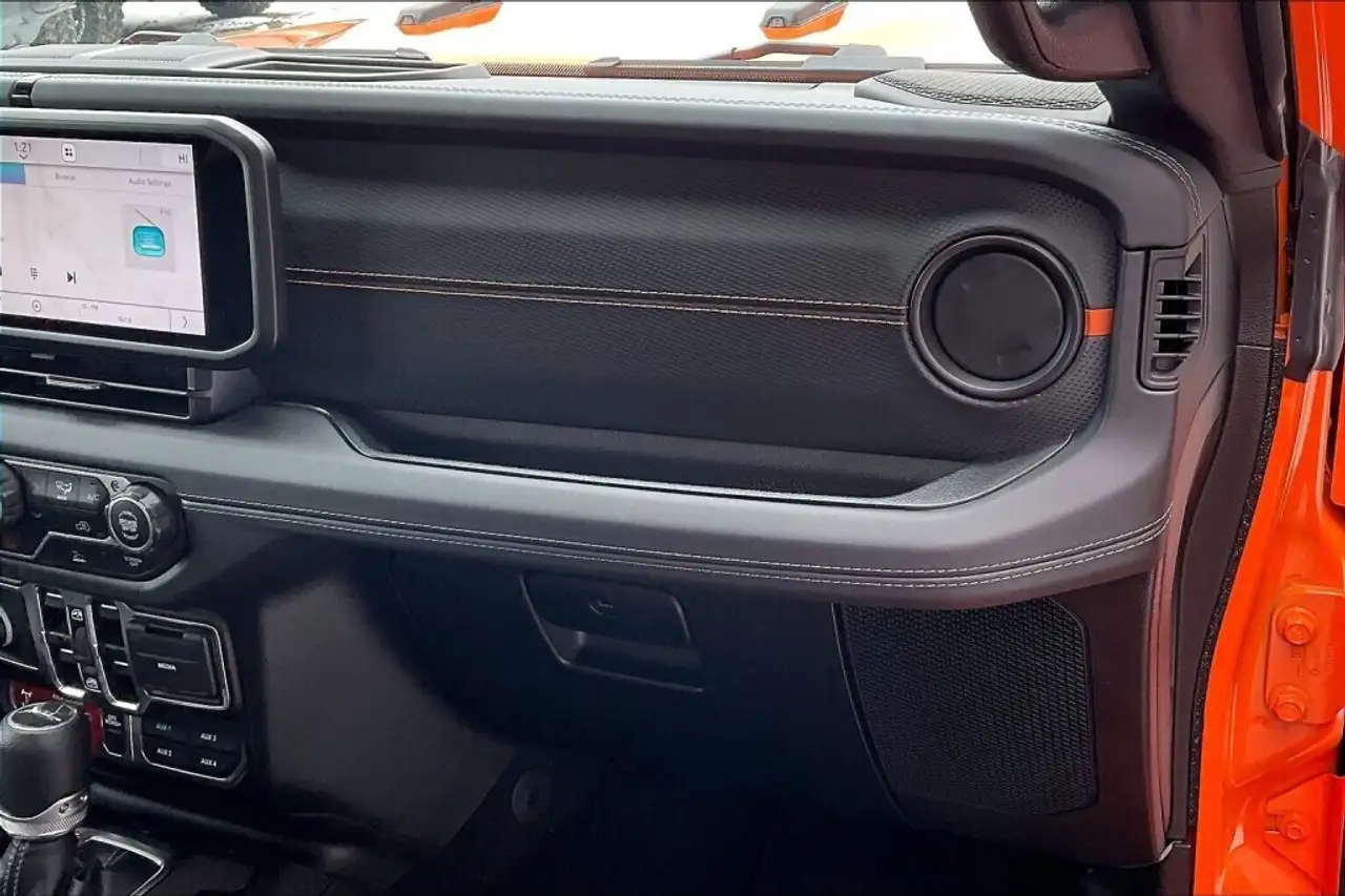 Jeep Gladiator photo Jeep Gladiator