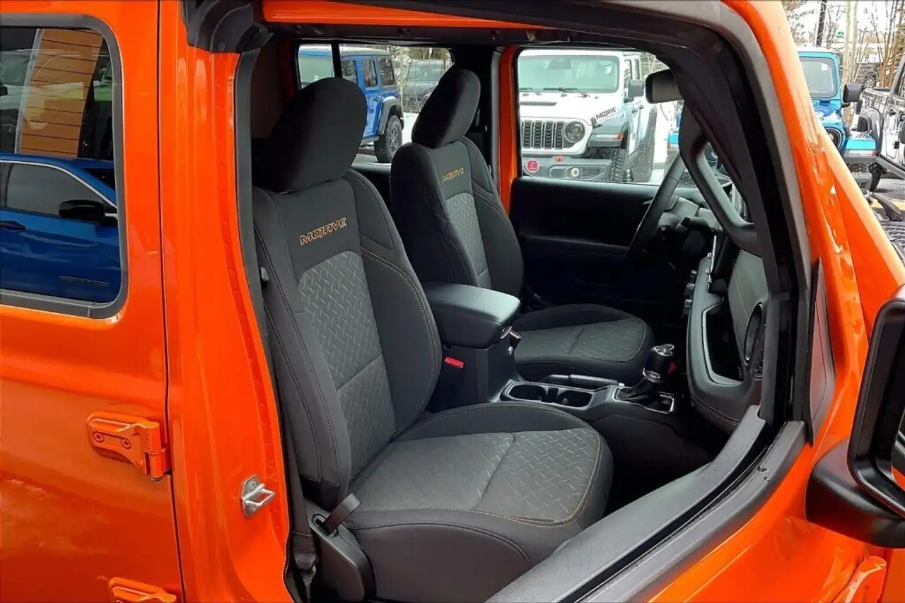 Jeep Gladiator photo Jeep Gladiator