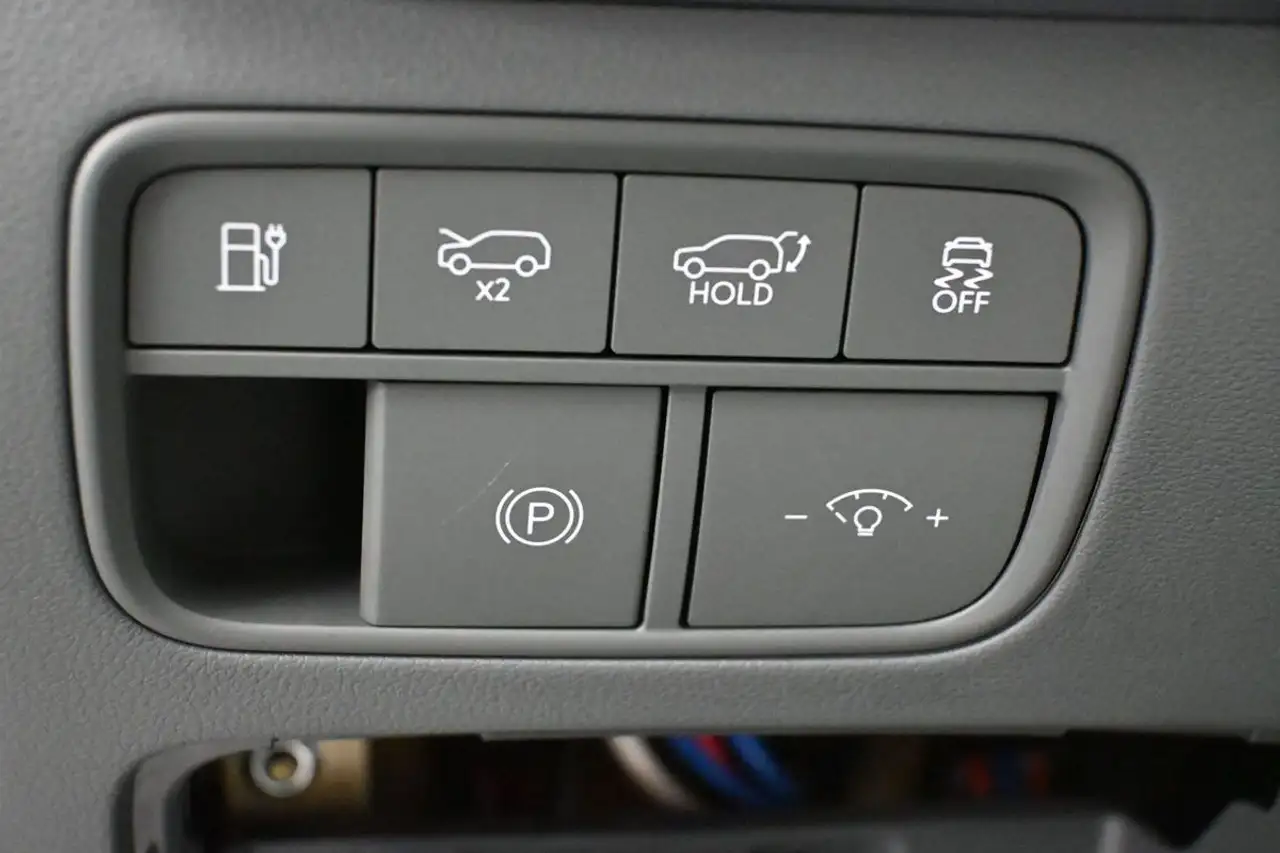 Hyundai IONIQ 9 снимка Hyundai IONIQ 9