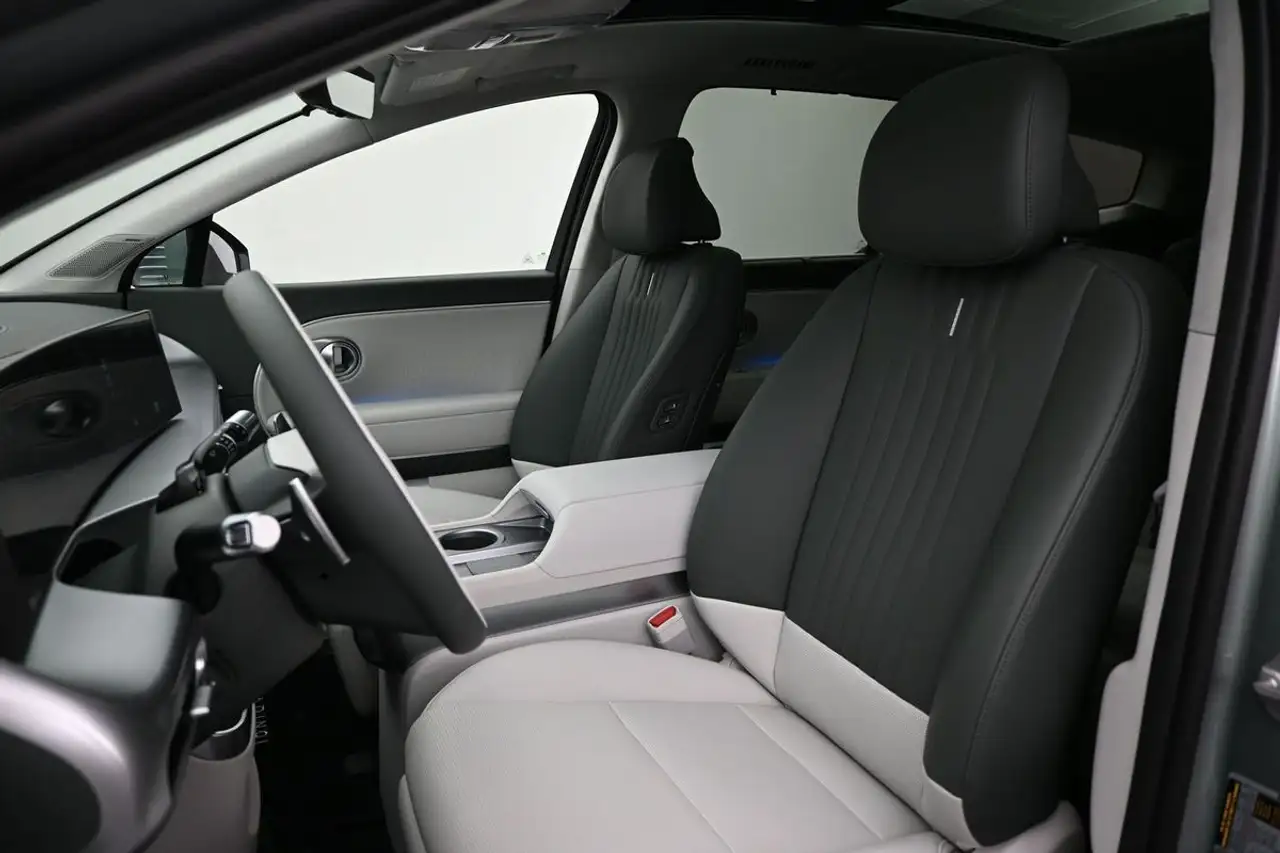Hyundai IONIQ 9 снимка Hyundai IONIQ 9