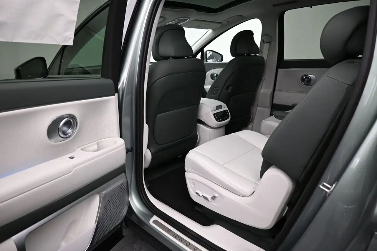 Hyundai IONIQ 9 снимка Hyundai IONIQ 9