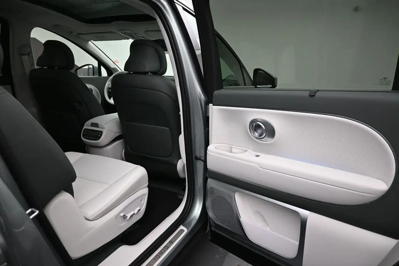 Hyundai IONIQ 9 снимка Hyundai IONIQ 9
