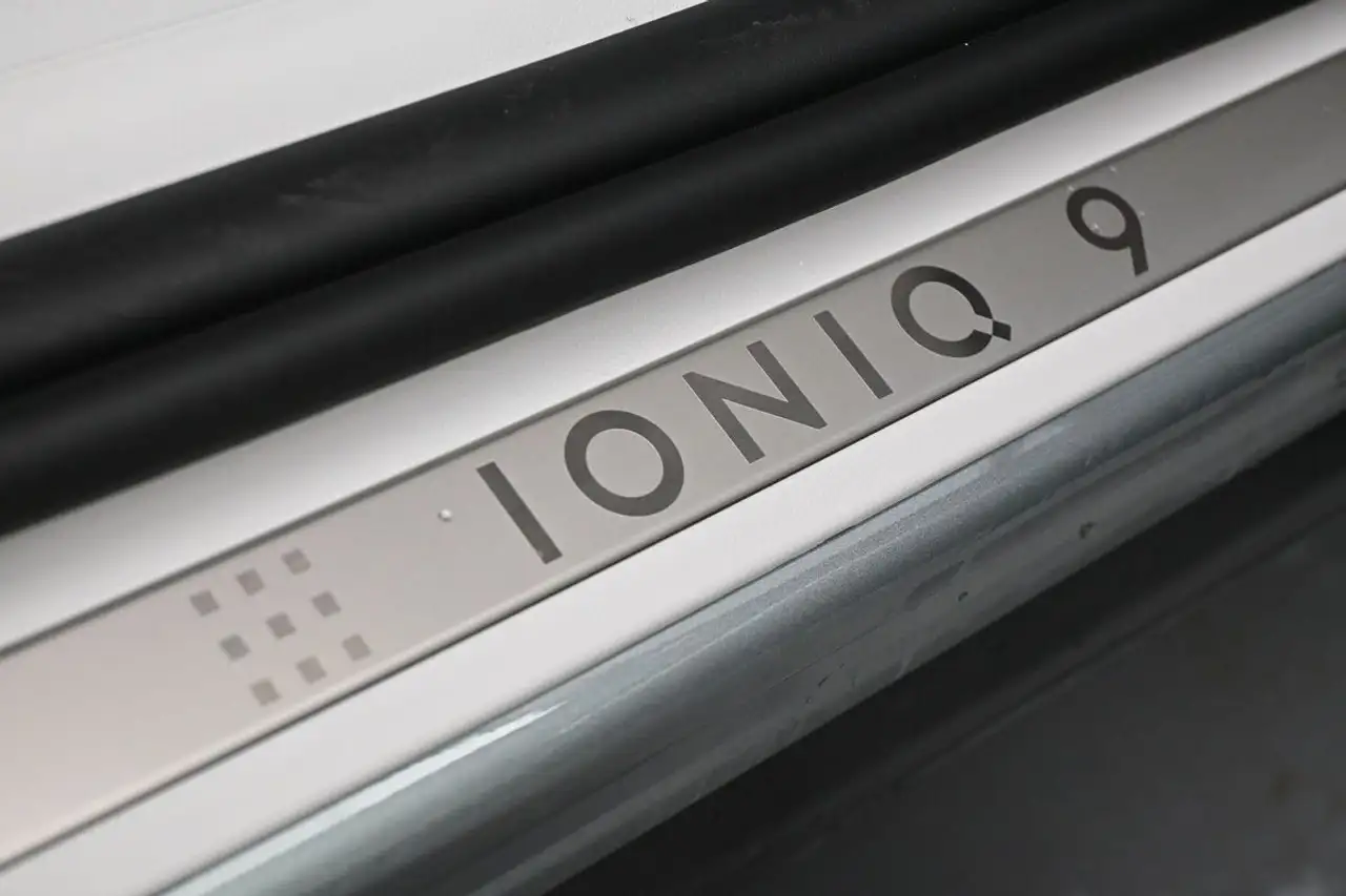Hyundai IONIQ 9 снимка Hyundai IONIQ 9