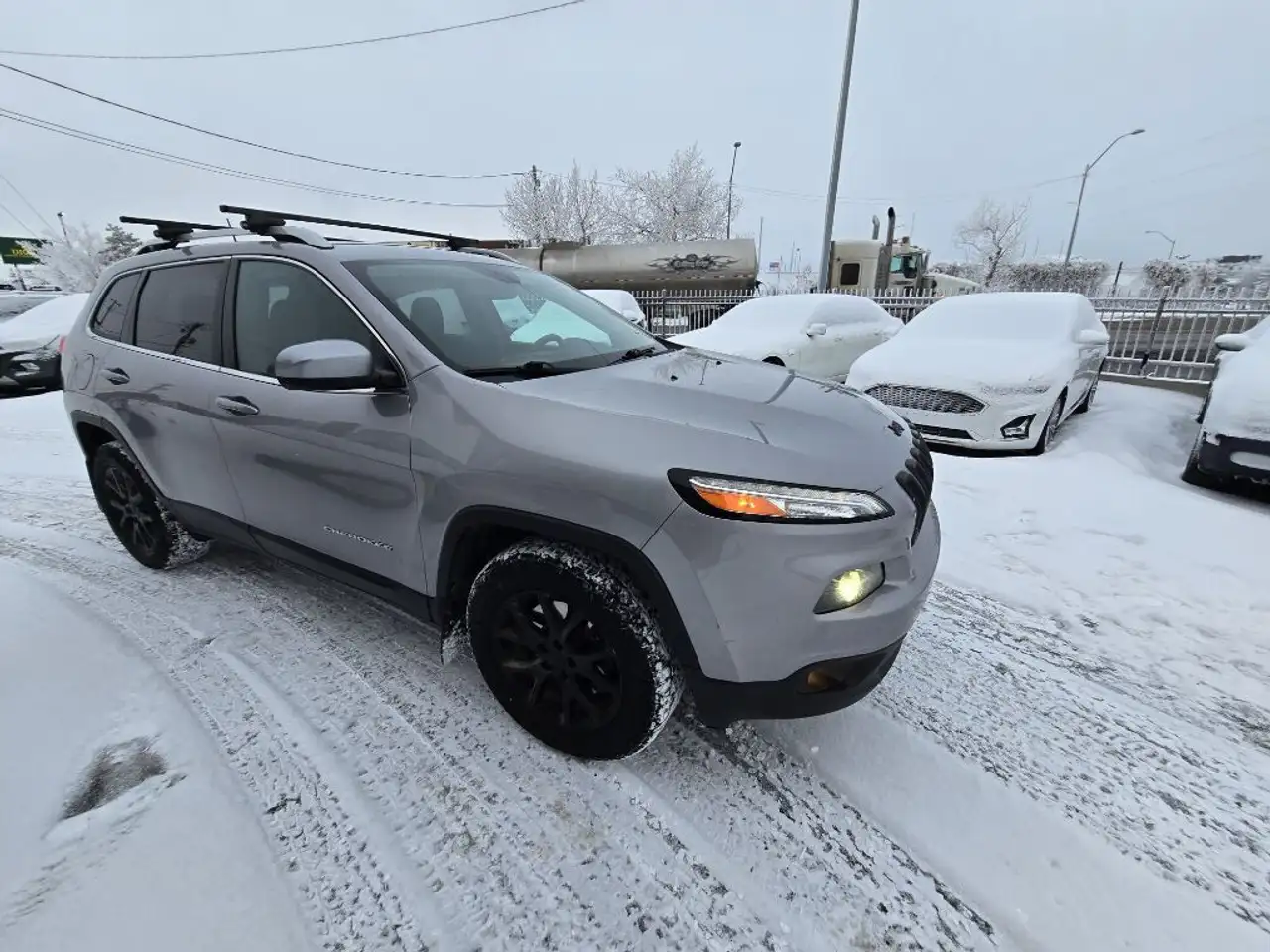 Jeep Cherokee photo Jeep Cherokee