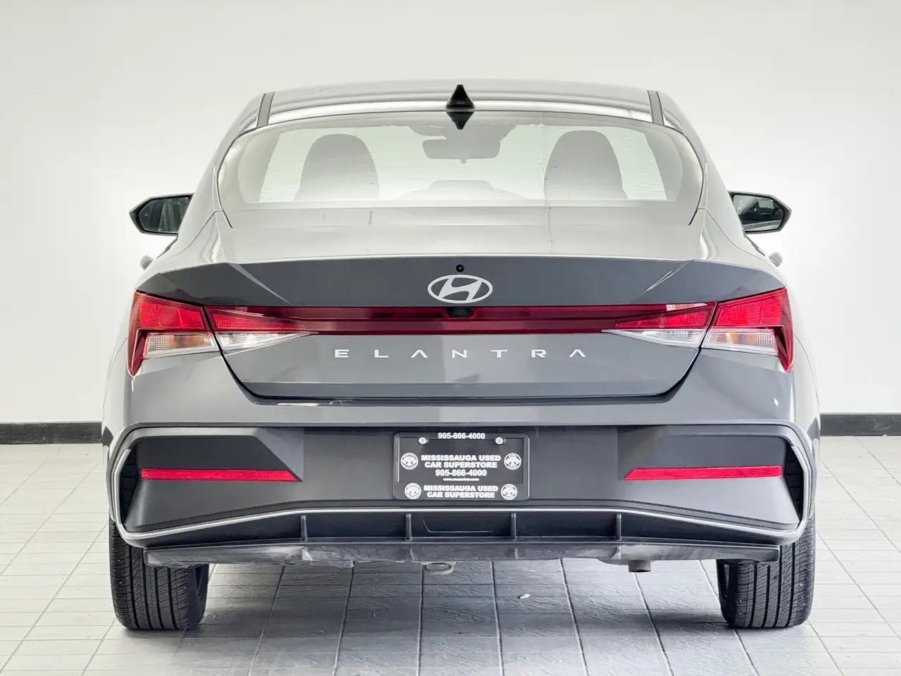Hyundai ELANTRA fotografie Hyundai ELANTRA