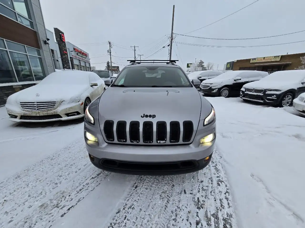 Jeep Cherokee photo Jeep Cherokee