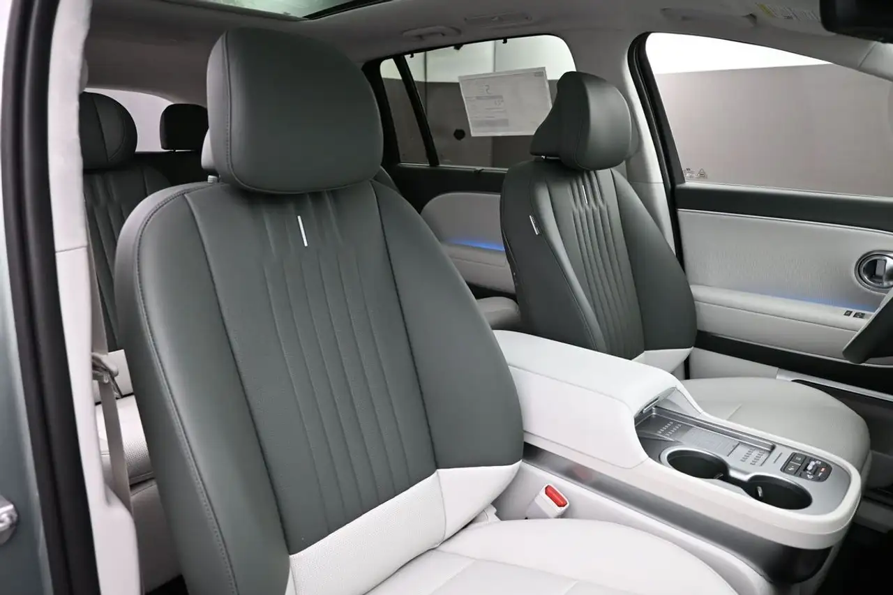 Hyundai IONIQ 9 снимка Hyundai IONIQ 9