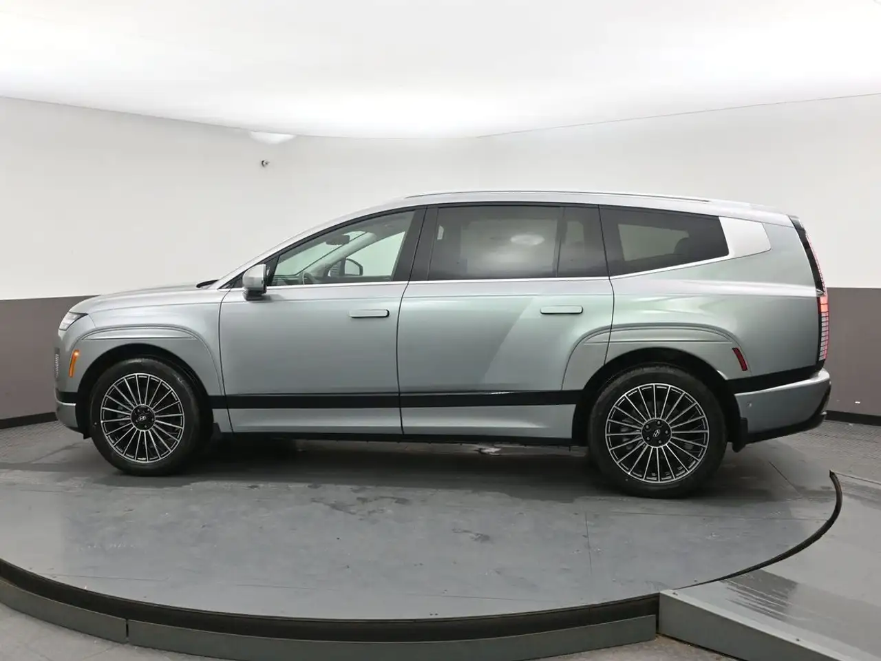Hyundai IONIQ 9 снимка Hyundai IONIQ 9