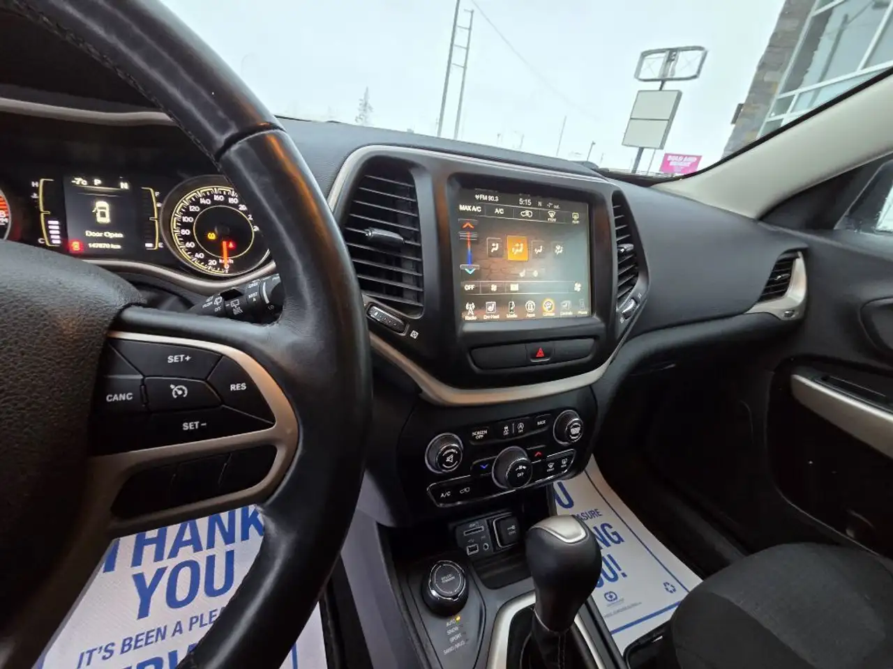 Jeep Cherokee photo Jeep Cherokee