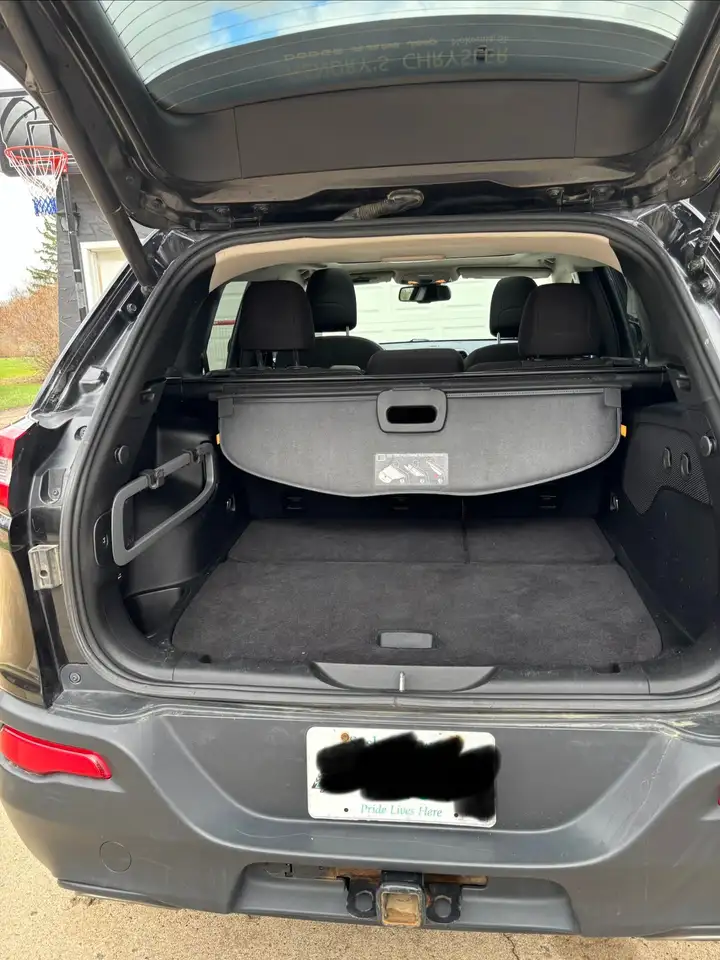 Jeep Cherokee photo Jeep Cherokee