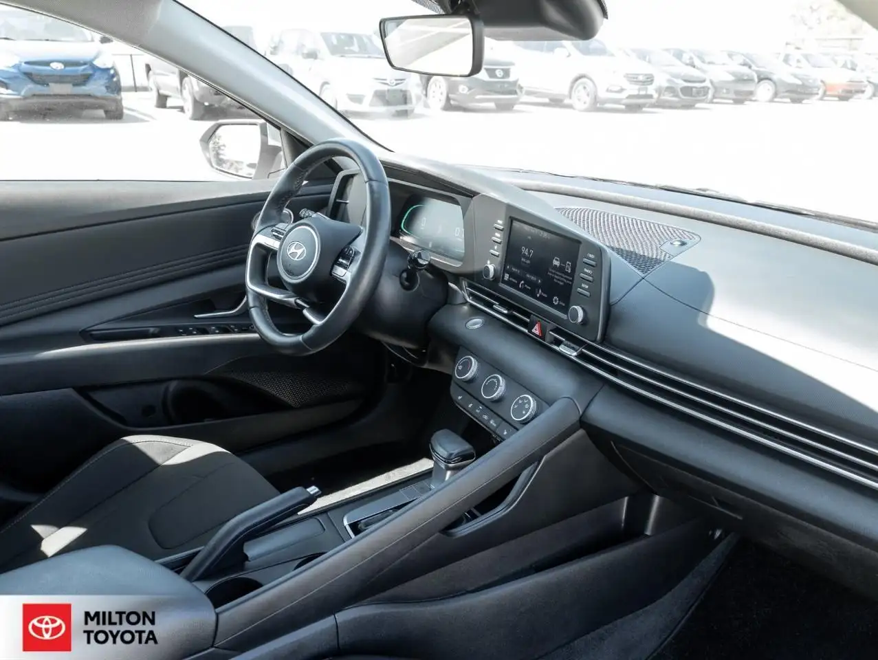 Hyundai ELANTRA снимка Hyundai ELANTRA
