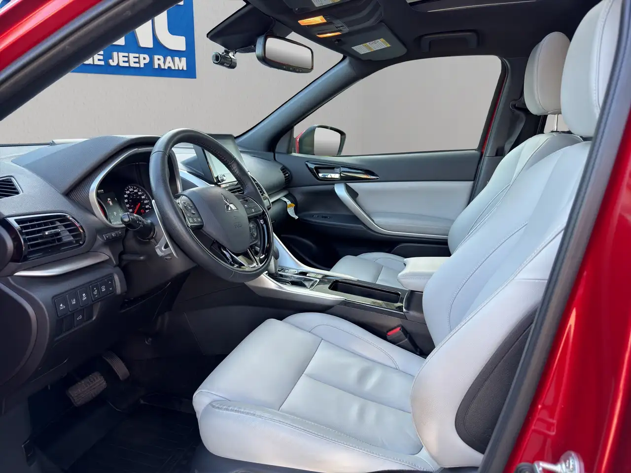 Mitsubishi Eclipse Cross снимка Mitsubishi Eclipse Cross