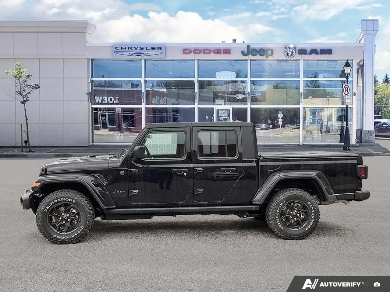 Jeep Gladiator photo Jeep Gladiator
