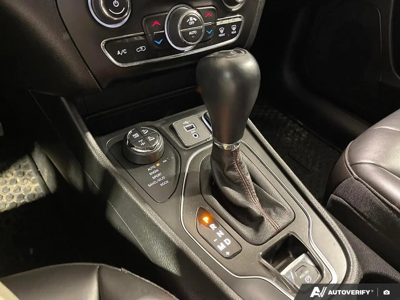 Jeep Cherokee fotografie Jeep Cherokee