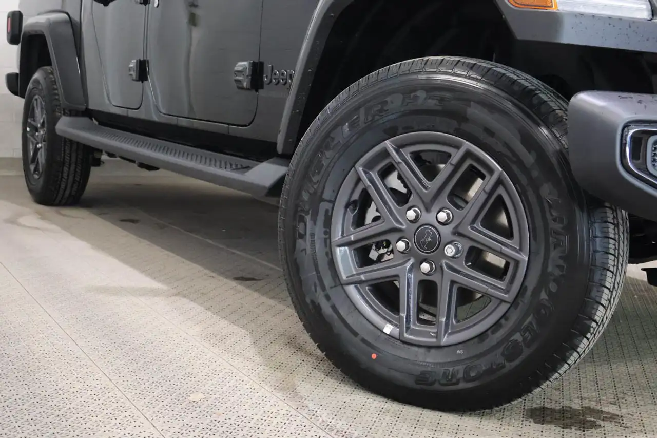 Jeep Gladiator снимка Jeep Gladiator