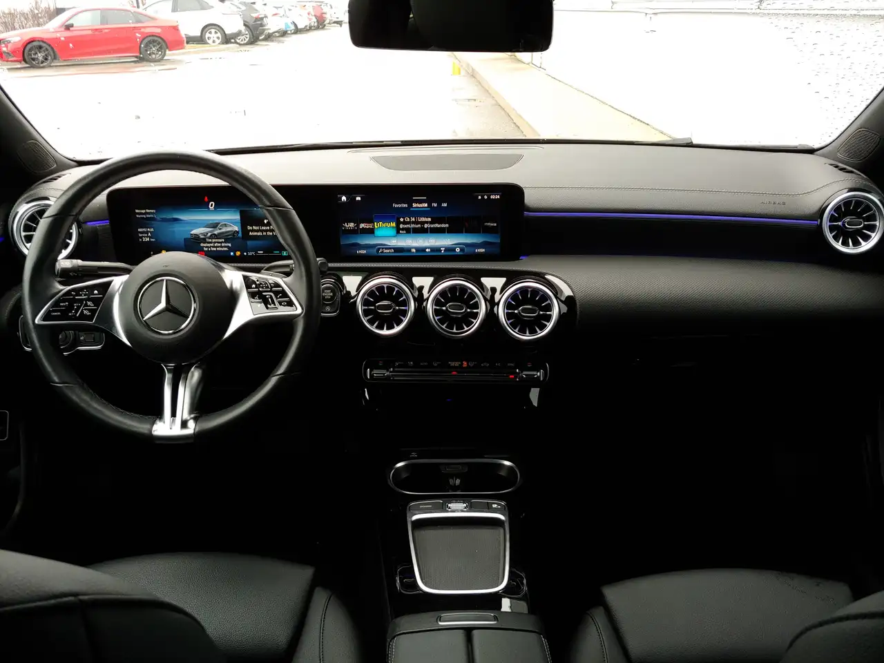 Mercedes-Benz CLA снимка Mercedes-Benz CLA