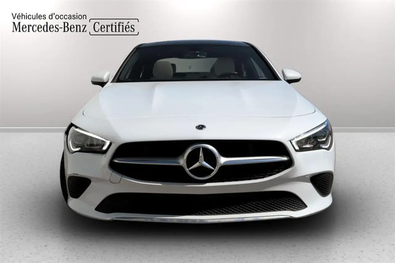 Mercedes-Benz CLA снимка Mercedes-Benz CLA
