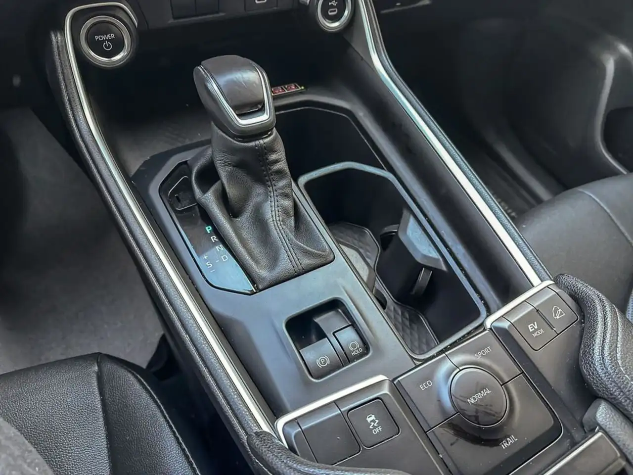 Toyota Grand Highlander fotografie Toyota Grand Highlander