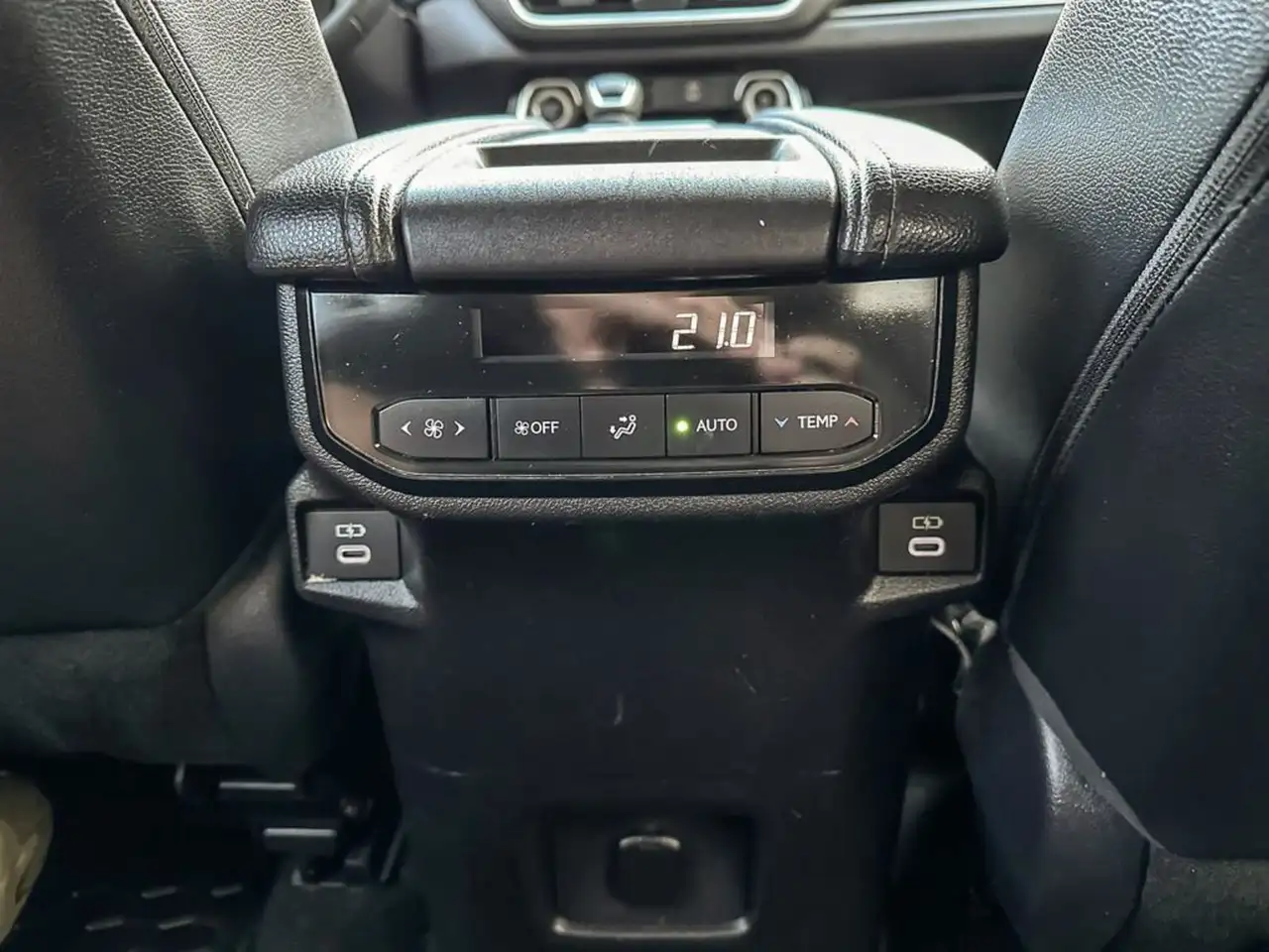 Toyota Grand Highlander fotografie Toyota Grand Highlander