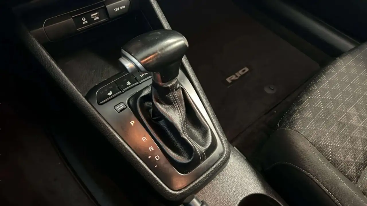 Kia Rio снимка Kia Rio