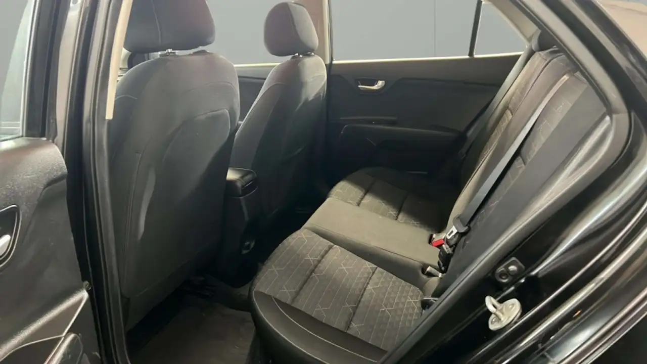 Kia Rio снимка Kia Rio